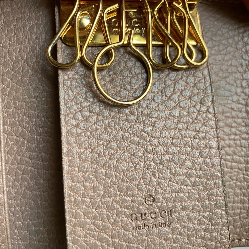 Gucci Key Holder - Picture 5 of 16